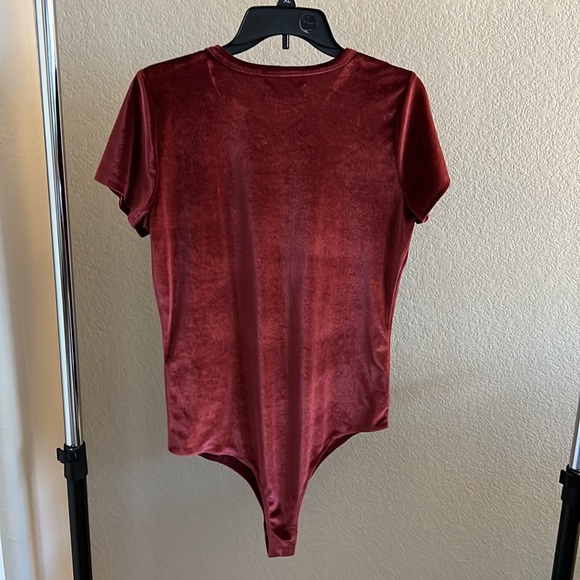 Hollister Velour Bodysuit - Picture 4 of 5